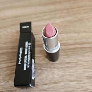 Please Me  MAC Cosmetics Matte Lipstick in Pink